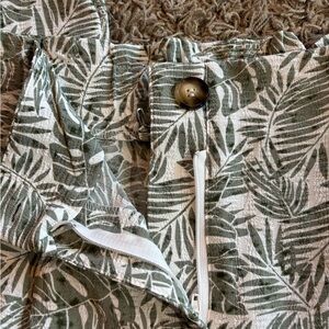 Ellison Olive Leaf Patterned Garment